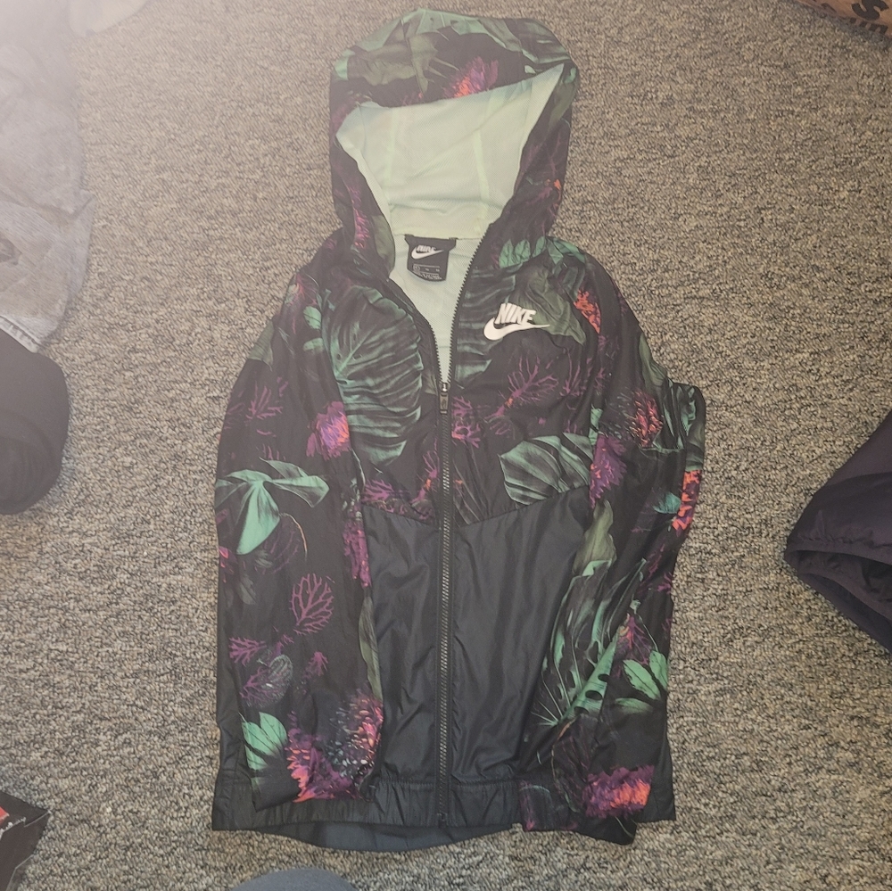 Nike windbreaker